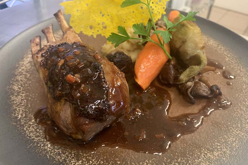 Carré d'agneau par La Poêlée - Jérôme Roussillon