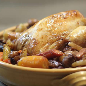 Rôtis de chapon cuisson basse température , marrons, pruneaux, figues, orange et romarin